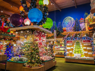 Bronner's Christmas Wonderland