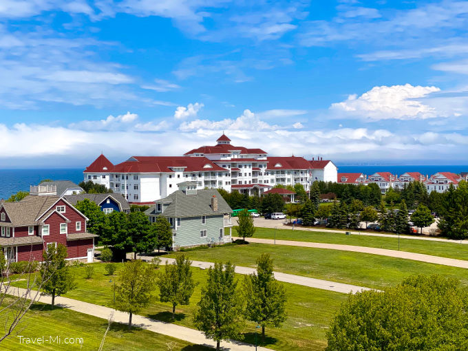 Exterior of the Inn at Bay Harbor