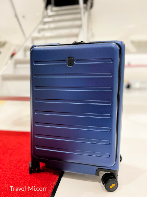 Level 8 Luggage Review: Carry On Suitcases, Backpack, Best Travel Gear