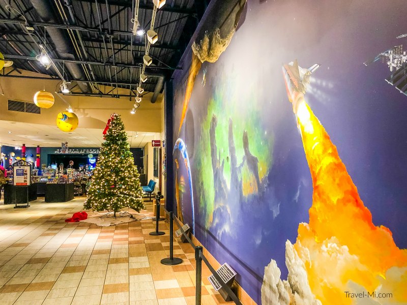 Longway Planetarium, Flint Michigan. By Travel-Mi.com