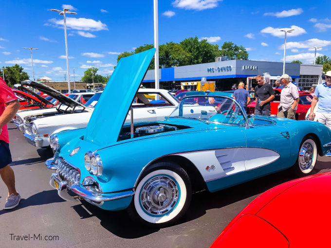 Corvette Photo at the Metro Cruise