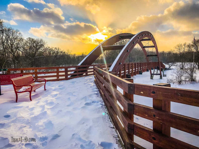 Best 8 Michigan Winter Getaways