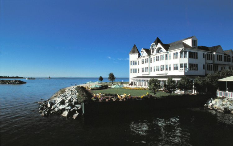 Iroquois Hotel is located along the water with a view overlooking the lake